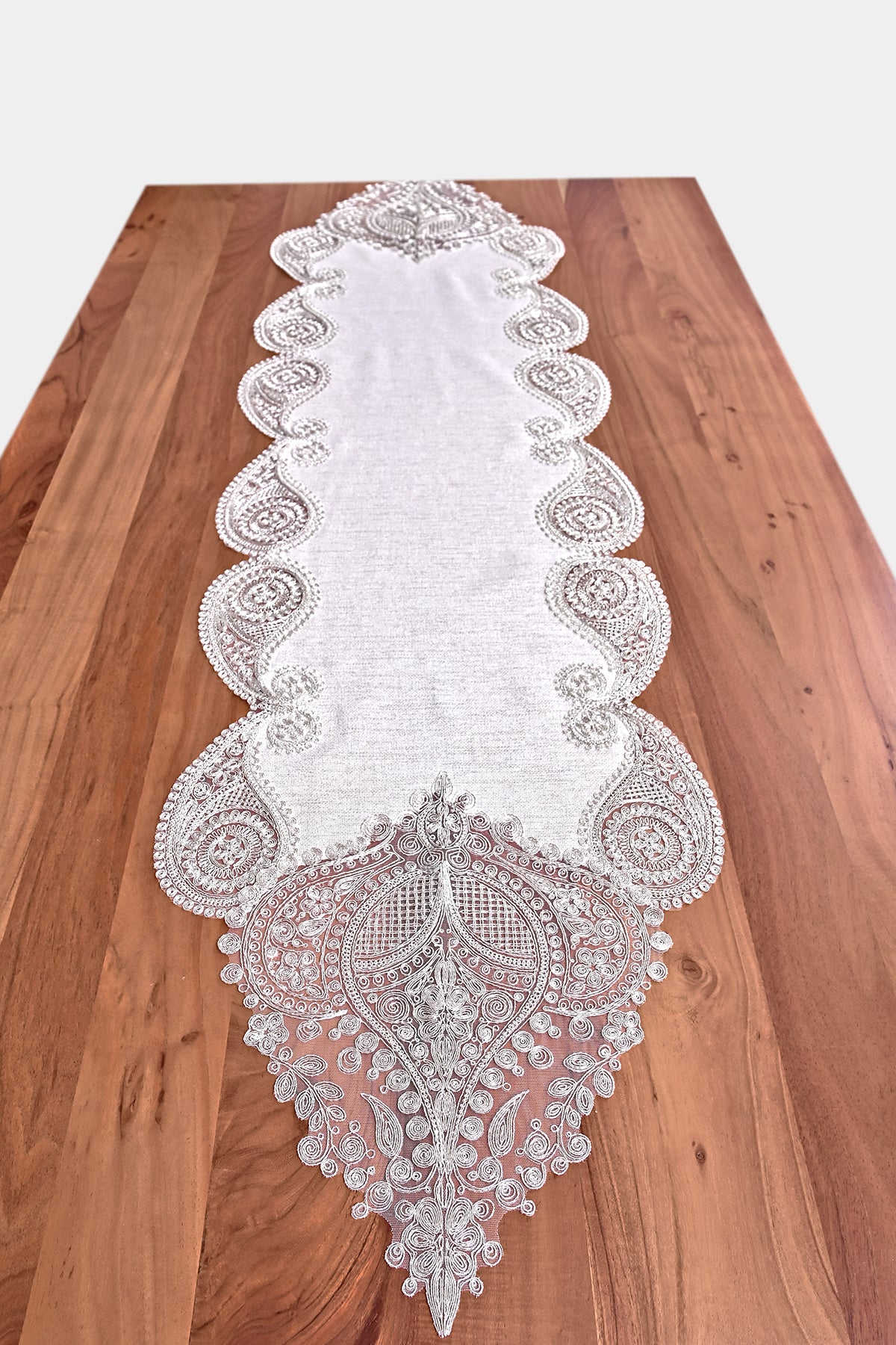 Salkim Lüx asztali futó bézs, arany szemcsés vászon, arany csipkével 40x155 cm