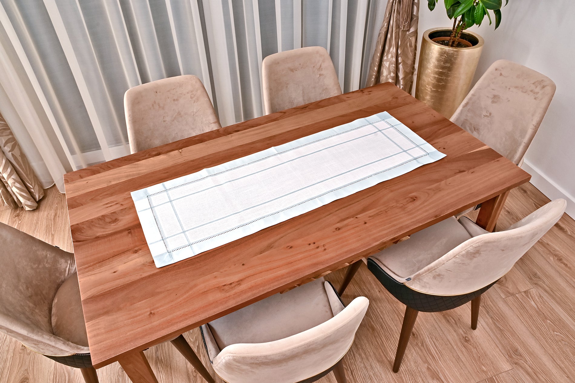 Bahar asztali futó, fehér-mohazöld  45 x 125 cm