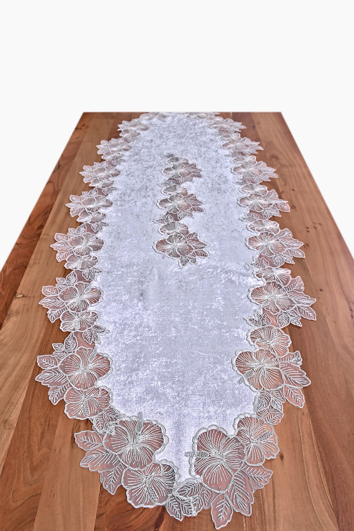 Zoya bársony asztali futó, szürke, ezüst csipkével 60*160 cm