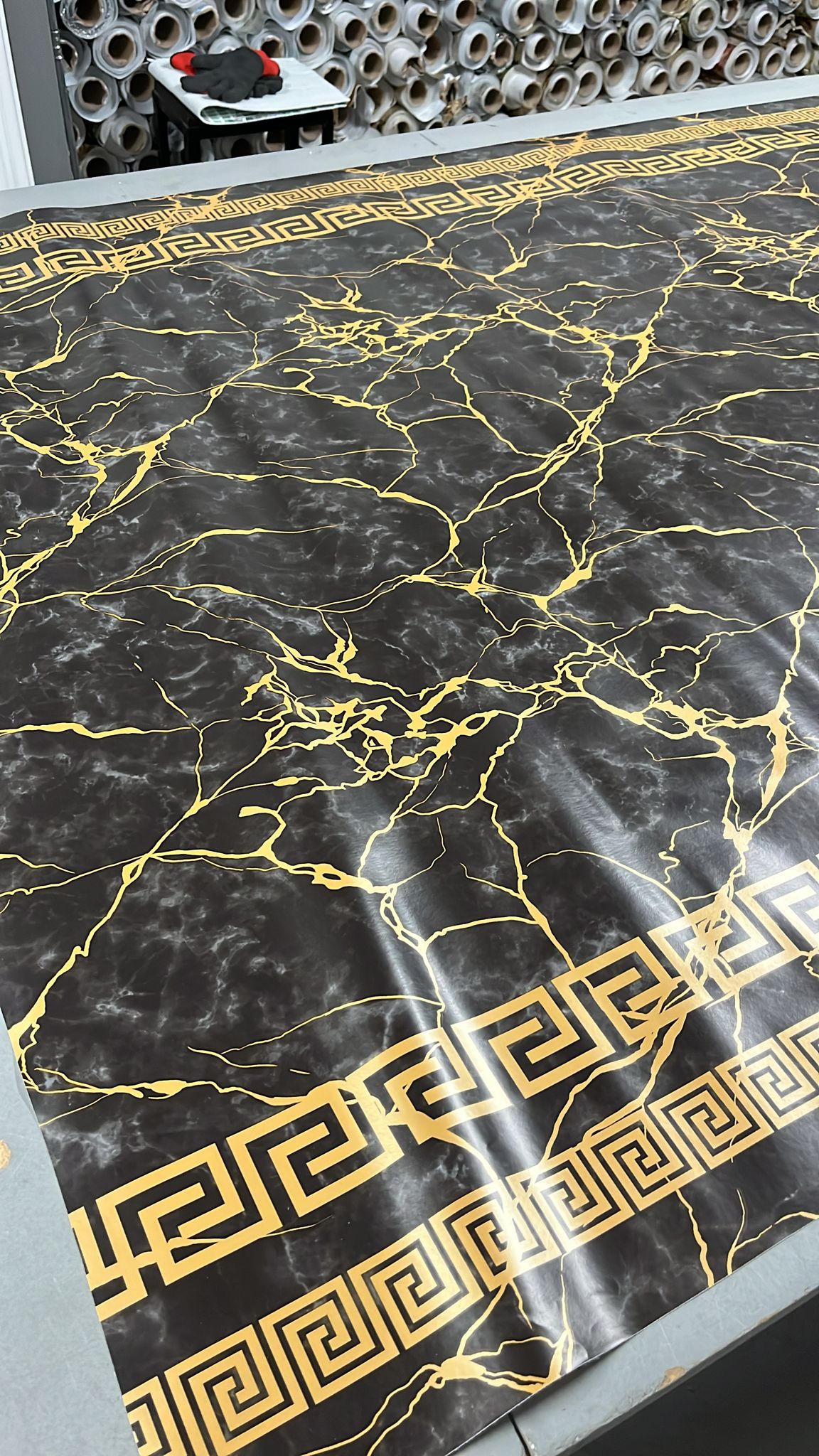 Márvány mintás viaszos vászon asztalterítő