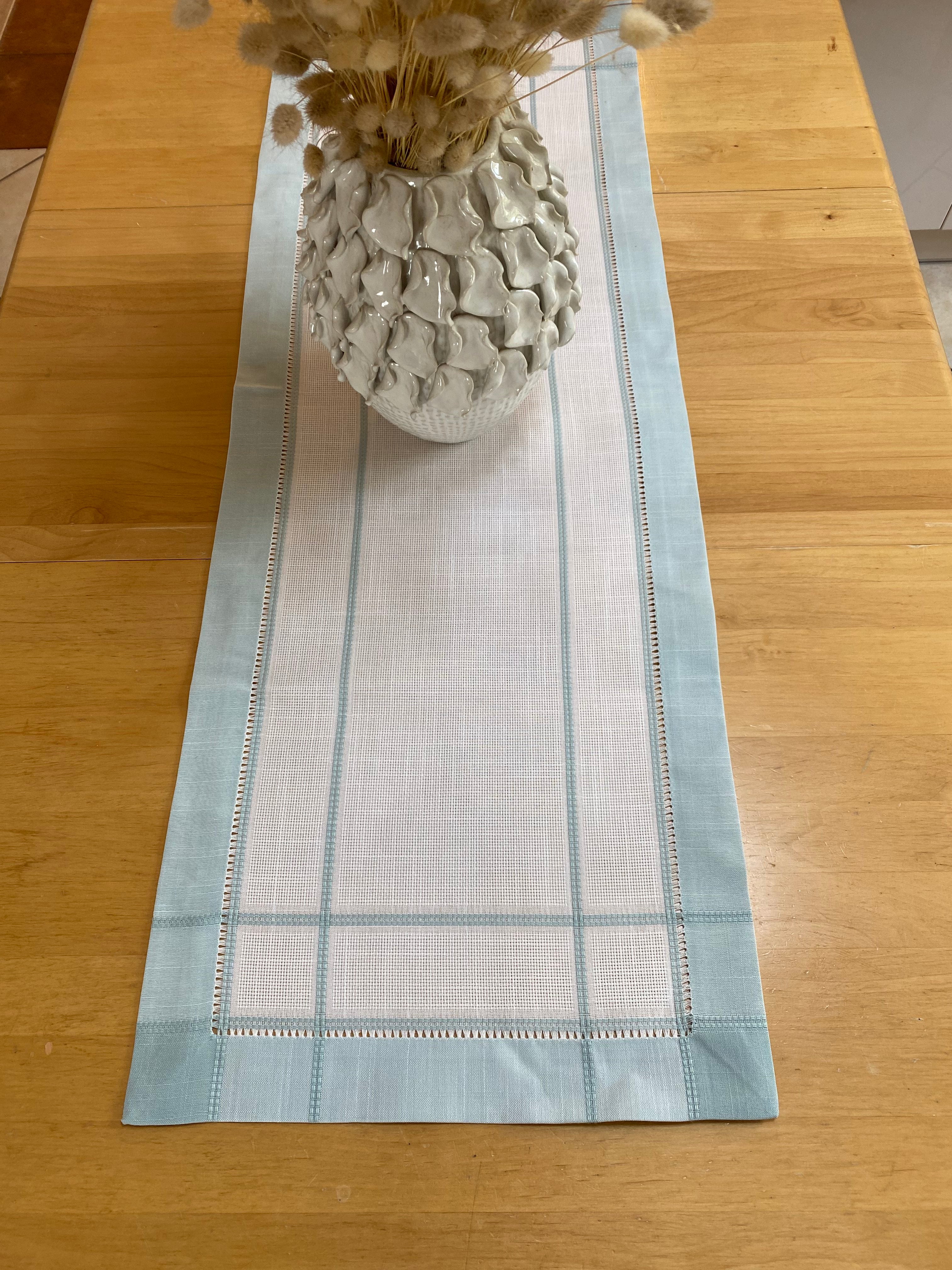 Bahar asztali futó, fehér-mohazöld  45 x 125 cm